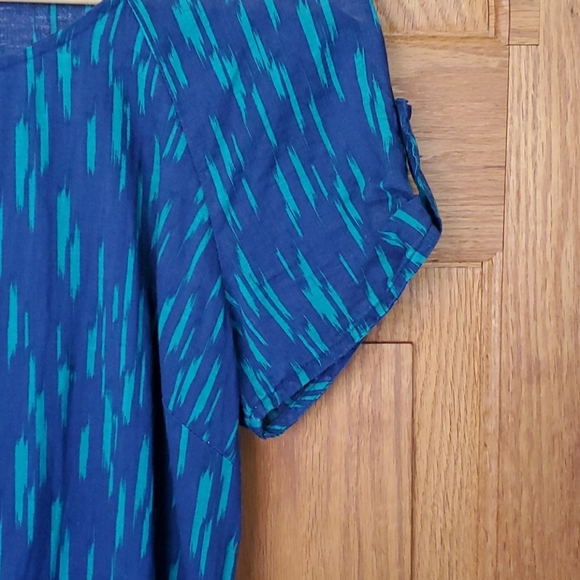 Blouse 👚 - Picture 6 of 7